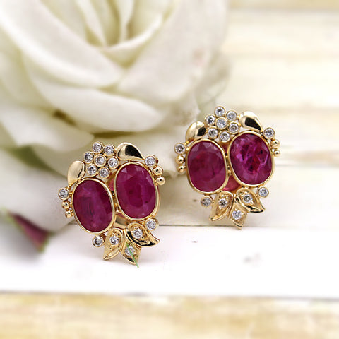 Vintage Natural Ruby Diamond Stud 18kt Yellow Gold Earrings